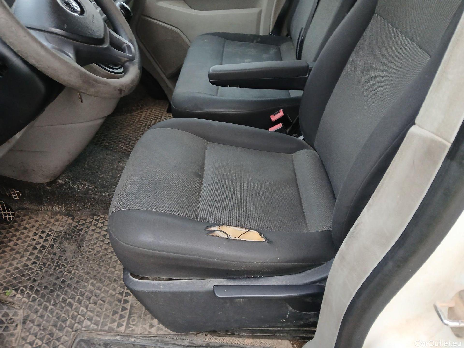  Volkswagen  Transporter VOLKSWAGEN  / 2015 / 4P / furgón Furgón Corto TN 2.0 TDI 110kW BMT 4Mot #4