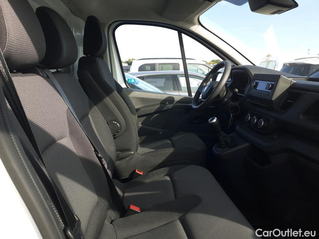 Renault  Trafic RENAULT  / 2021 / 4P / furgón Furgón L1H1 Blue dCi 96 Kw (130 CV) (AC) #6