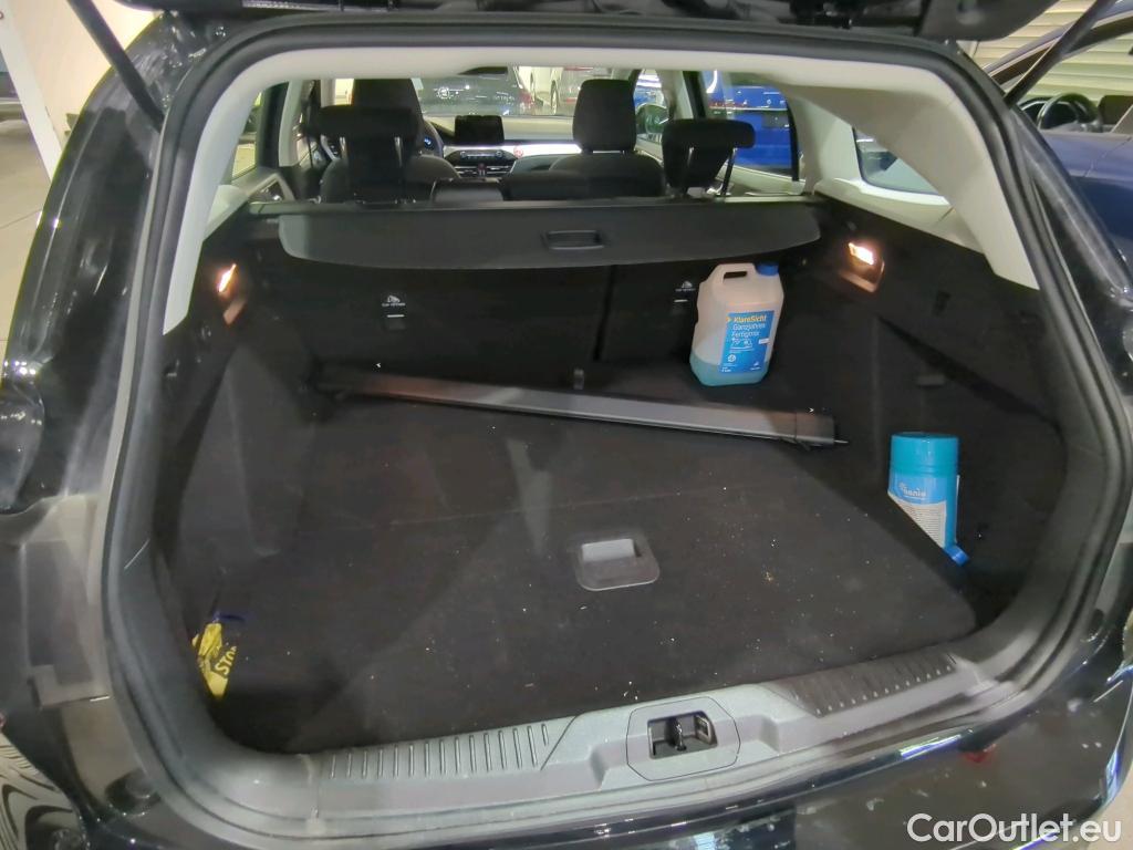 Ford  Focus  Turnier Cool&Connect 1.5 EcoBlue 88KW AT8 E6dT #9