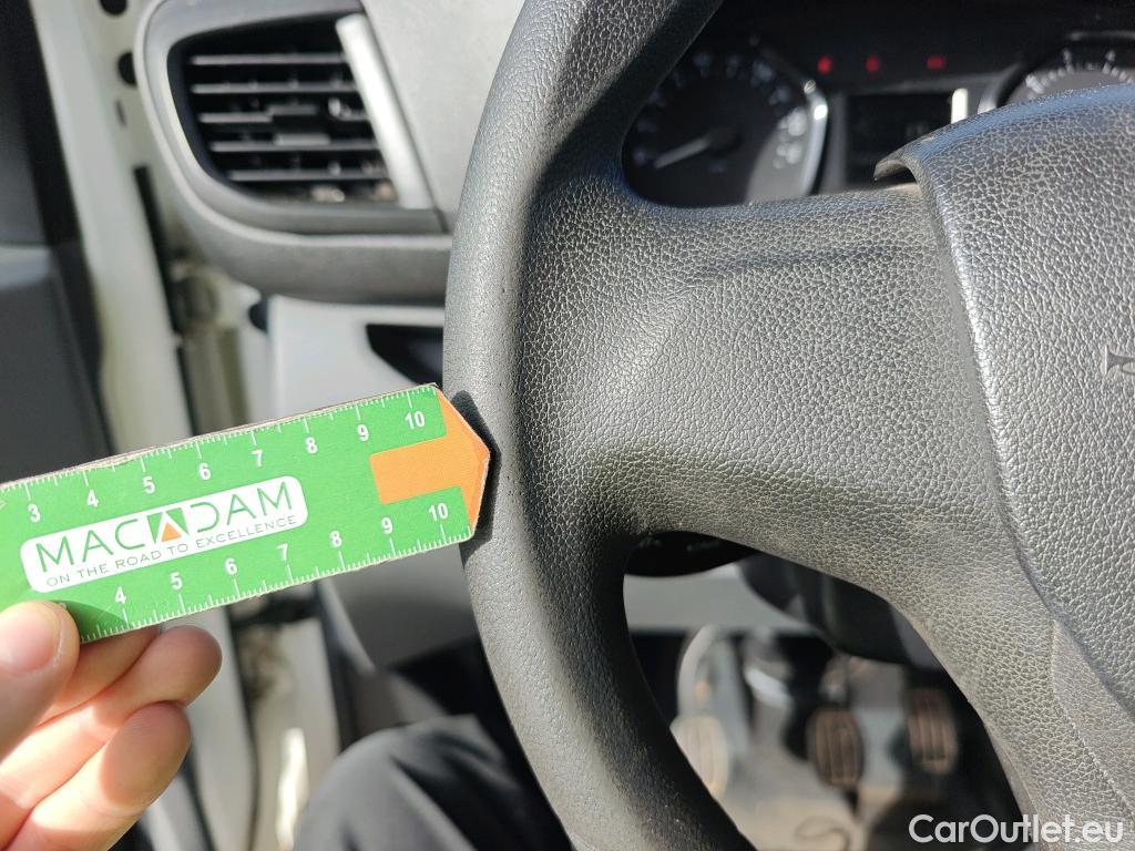  Toyota  Proace TOYOTA  / 2016 / 4P / furgón FU. MEDIO (L1) 2.0D 90kW COMFORT CARGA + #53