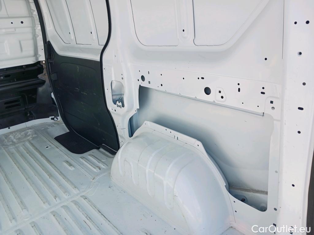 Renault  Trafic RENAULT  / 2021 / 4P / furgón Furgón L1H1 Blue dCi 96 Kw (130 CV) (AC) #14