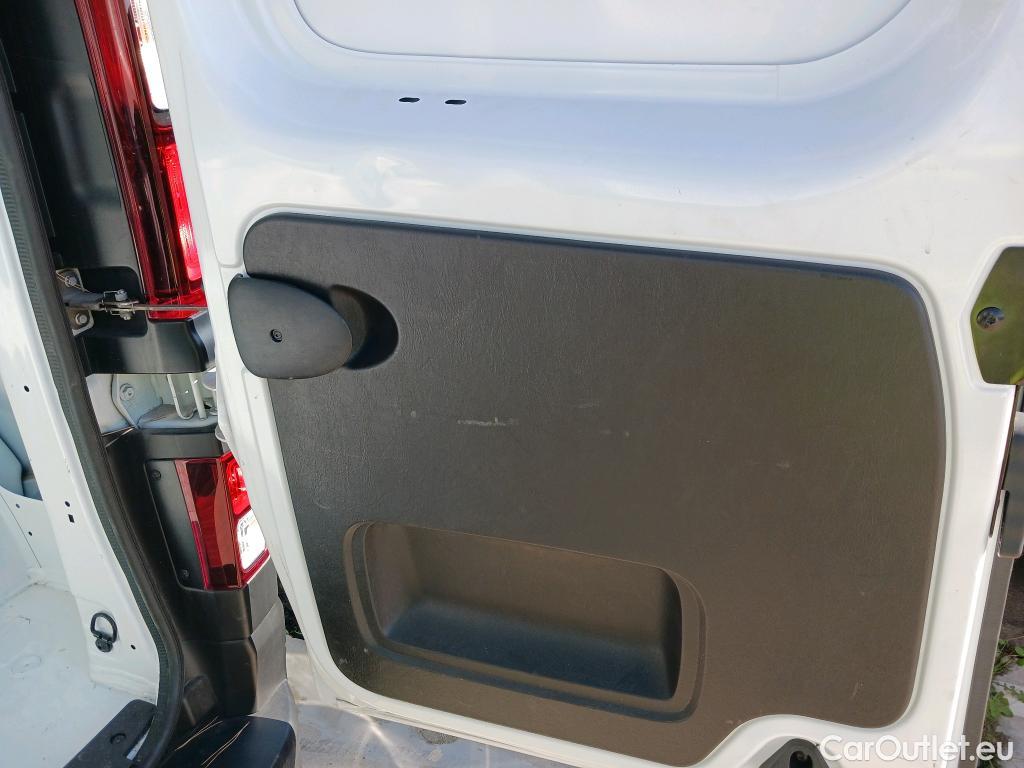 Renault  Trafic RENAULT  / 2021 / 4P / furgón Furgón L1H1 Blue dCi 96 Kw (130 CV) (AC) #19