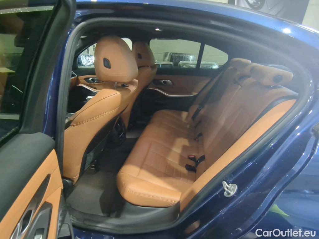 Bmw  Serie 3 Baureihe 3 Lim. 320 d Luxury Line 2.0 140KW AT8 E6d #13