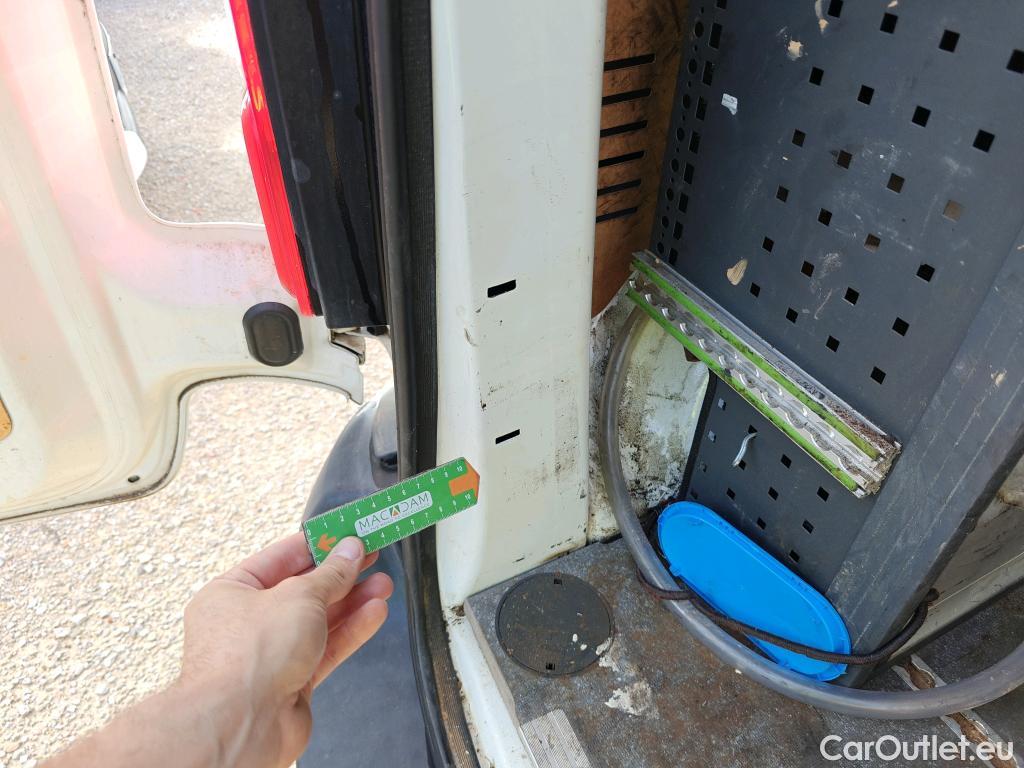  Toyota  Proace TOYOTA  / 2016 / 4P / furgón FU. MEDIO (L1) 2.0D 90kW COMFORT CARGA + #9