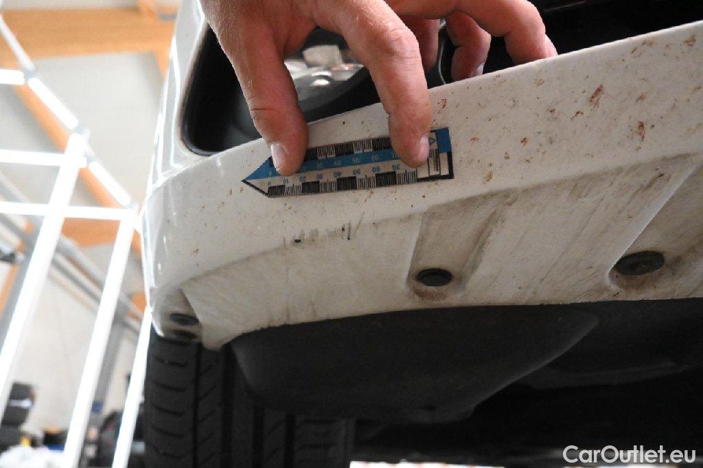 Bmw  Serie 3 Baureihe 3 Touring 320i xDrive Sport Line 2.0 135KW AT8 E6dT #35