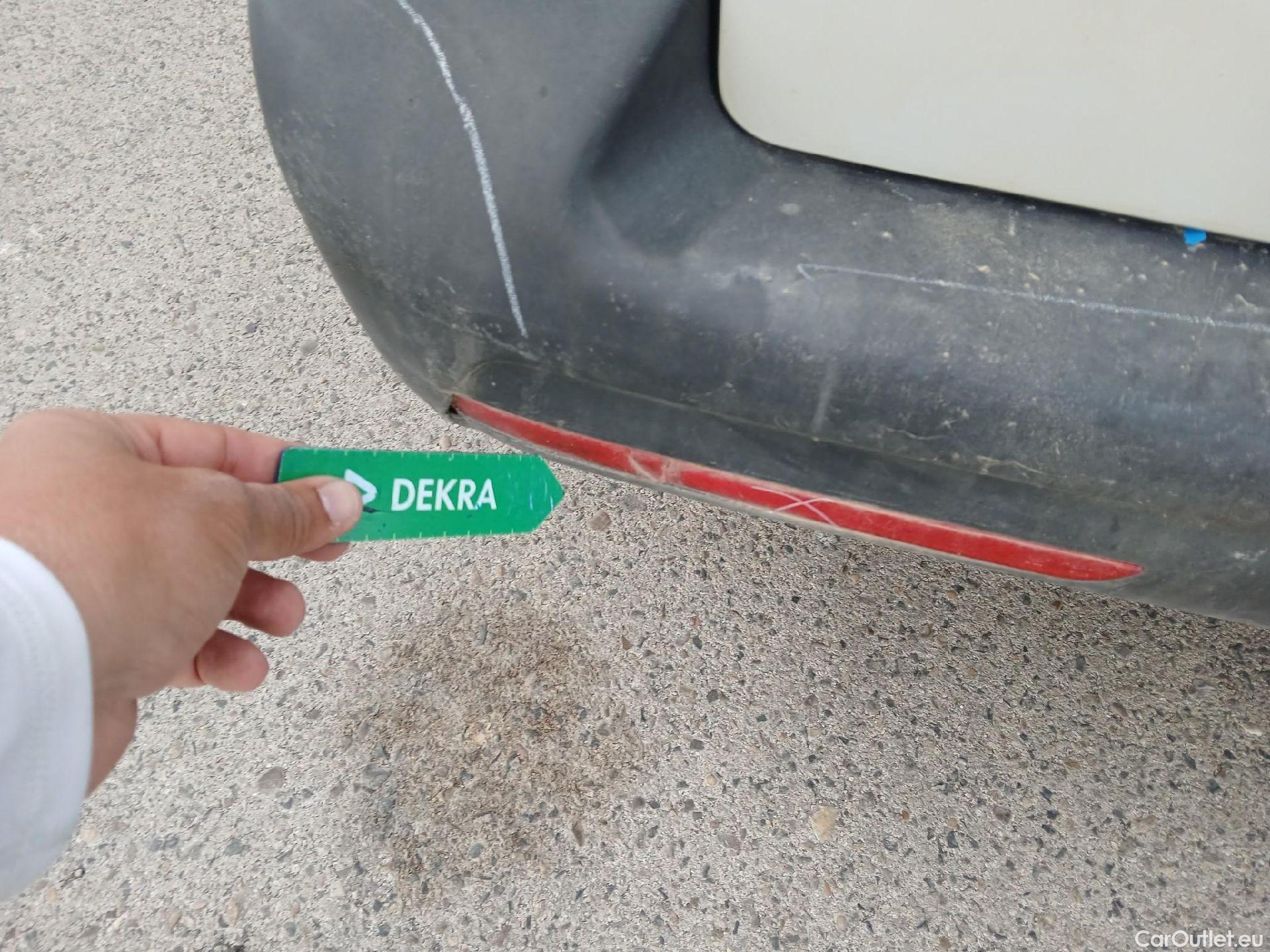  Volkswagen  Transporter VOLKSWAGEN  / 2015 / 4P / furgón Furgón Corto TN 2.0 TDI 110kW BMT 4Mot #51