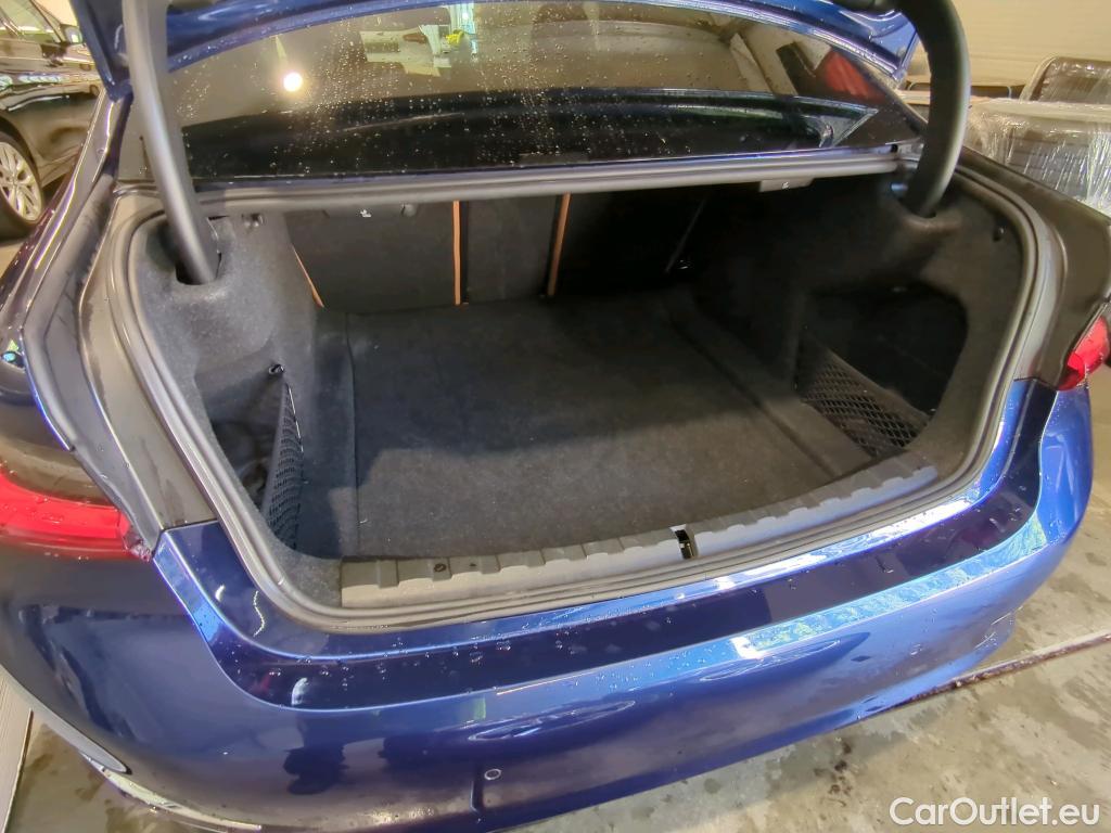 Bmw  Serie 3 Baureihe 3 Lim. 320 d Luxury Line 2.0 140KW AT8 E6d #8