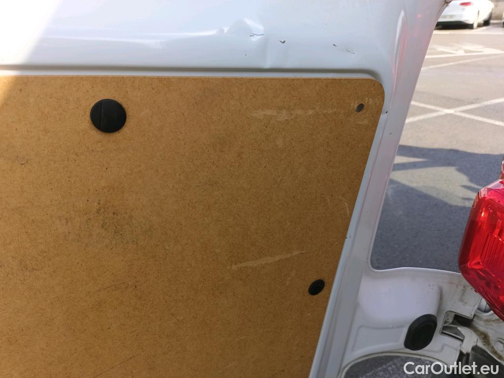 Toyota  Proace TOYOTA  / 2016 / 4P / furgón 1.6D 115CV COMFORT 1PL 2PT L1 #18