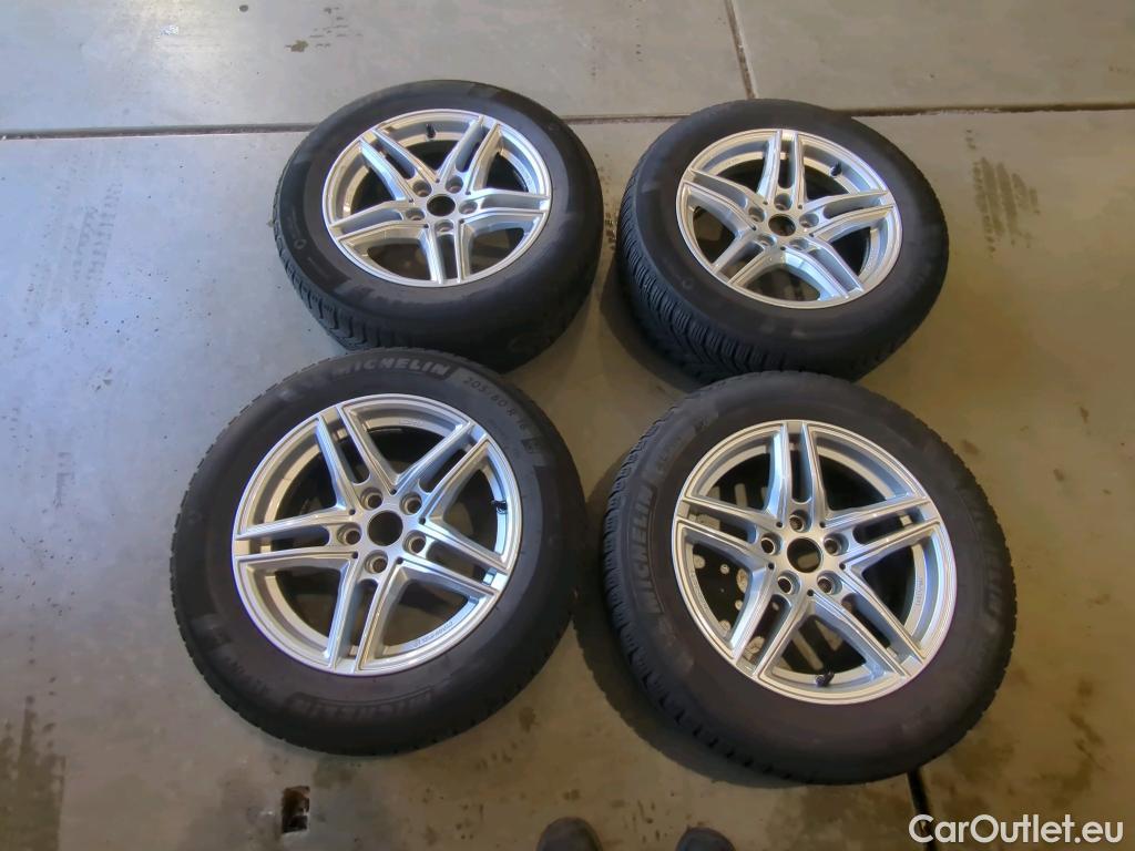 Bmw  Serie 3 Baureihe 3 Lim. 320 d Luxury Line 2.0 140KW AT8 E6d #7