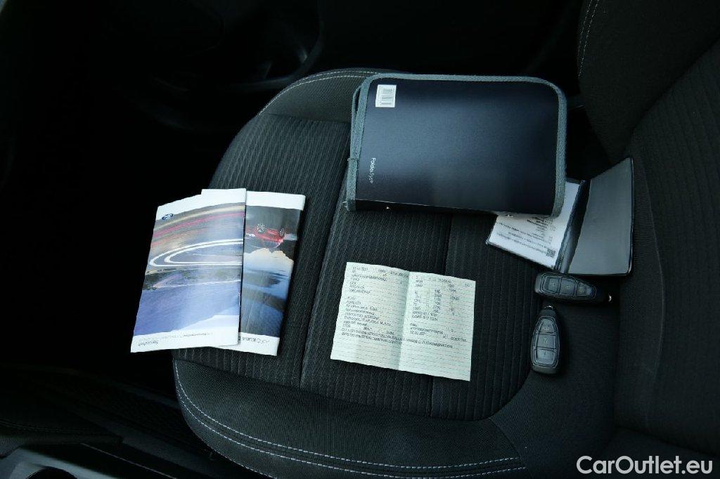 Ford  Kuga  Plug-In Hybrid Titanium 2.5 165KW ATV E6d #14