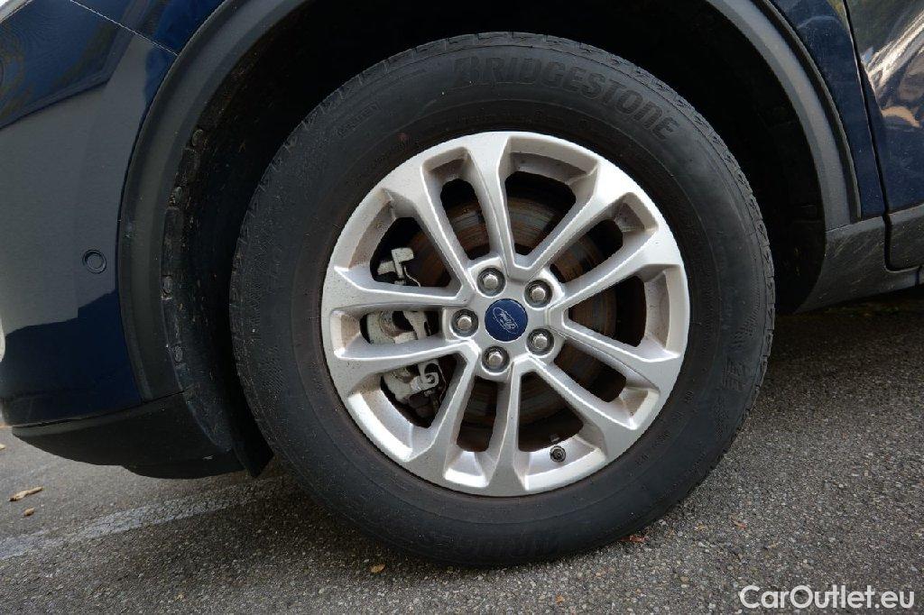 Ford  Kuga  Plug-In Hybrid Titanium 2.5 165KW ATV E6d #79