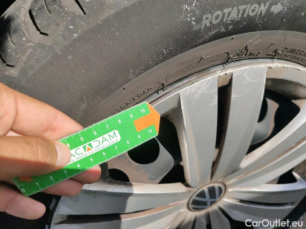  Volkswagen  Caddy VOLKSWAGEN  / 2020 / 4P / furgón derivado de turismo Cargo 2.0 TDI 55kW (75CV) #36