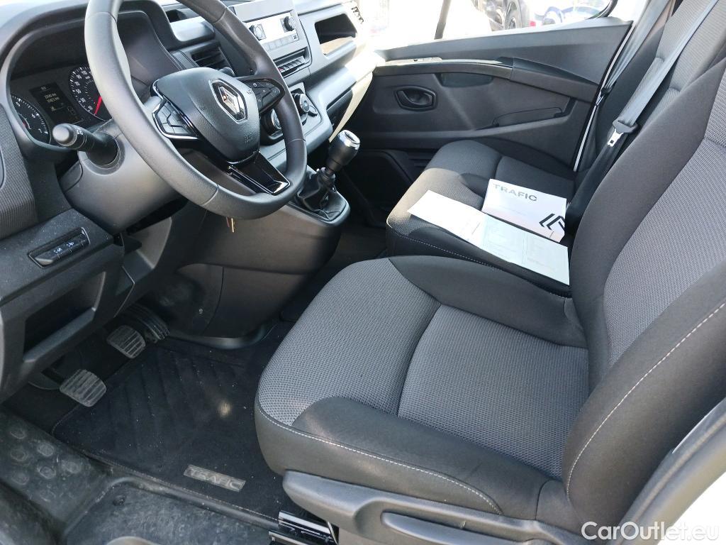 Renault  Trafic RENAULT  / 2021 / 4P / furgón Furgón L1H1 Blue dCi 96 Kw (130 CV) (AC) #20