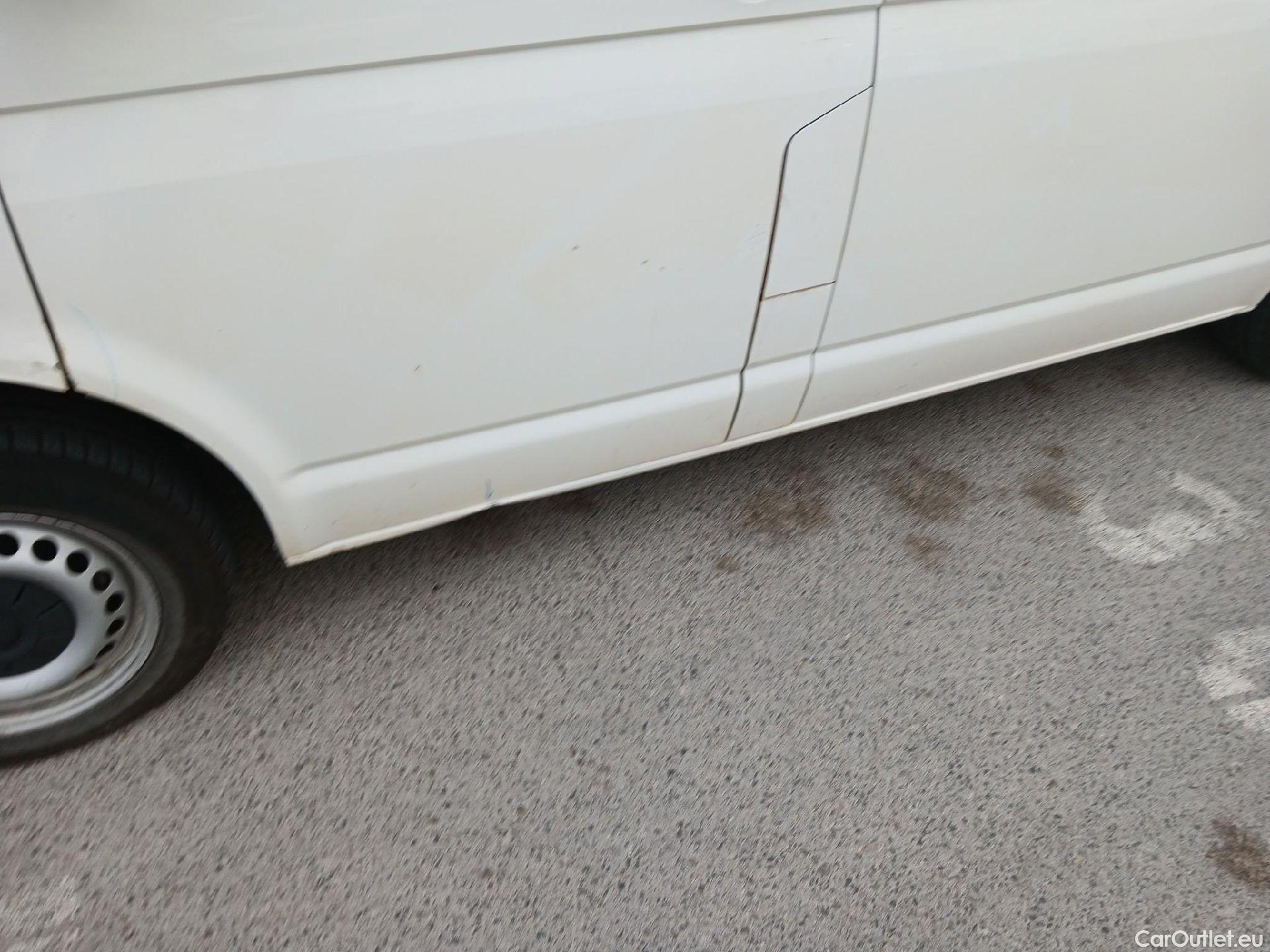  Volkswagen  Transporter VOLKSWAGEN  / 2015 / 4P / furgón Furgón Corto TN 2.0 TDI 110kW BMT 4Mot #41