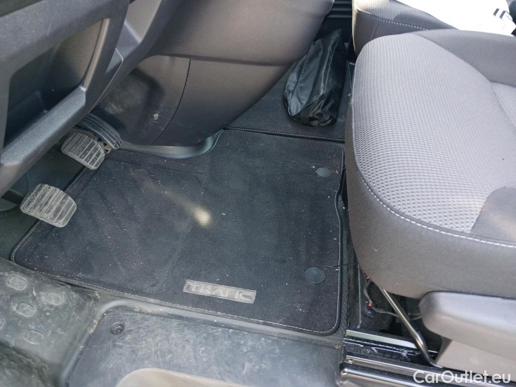 Renault  Trafic RENAULT  / 2021 / 4P / furgón Furgón L1H1 Blue dCi 96 Kw (130 CV) (AC) #21