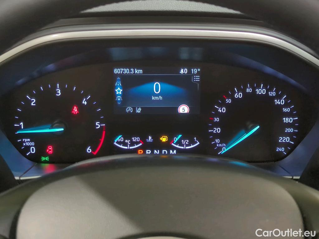Ford  Focus  Turnier Cool&Connect 1.5 EcoBlue 88KW AT8 E6dT #5