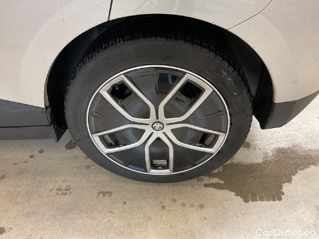 MG  4 MG MG Luxury 5d 150kW #39