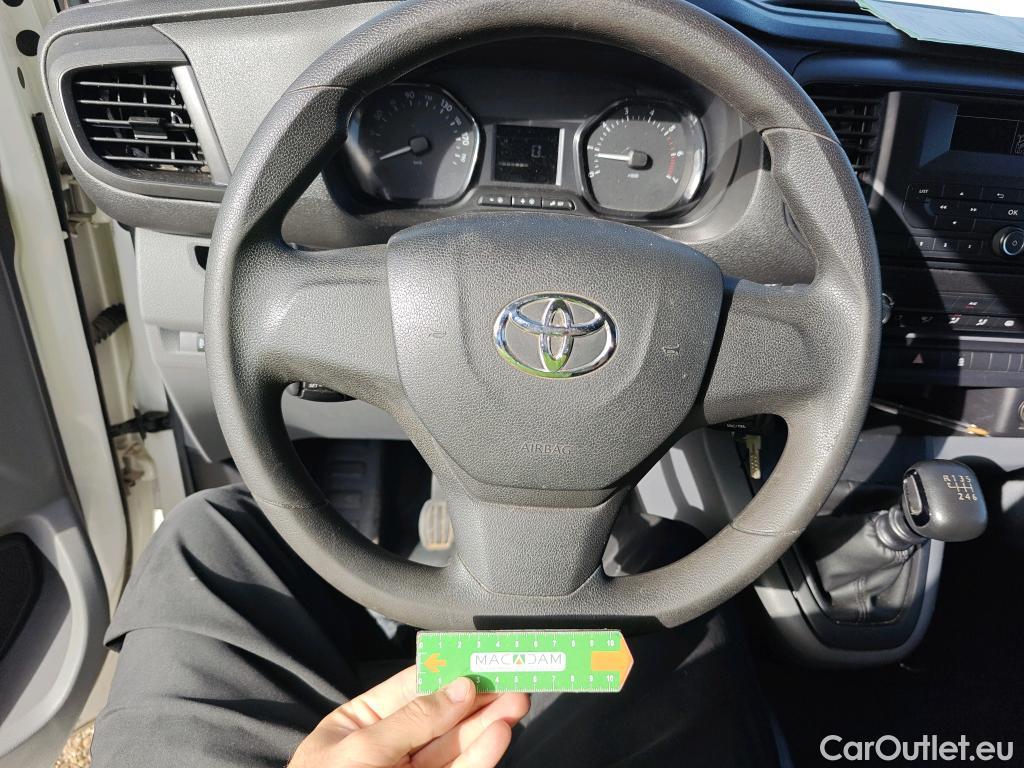  Toyota  Proace TOYOTA  / 2016 / 4P / furgón FU. MEDIO (L1) 2.0D 90kW COMFORT CARGA + #52