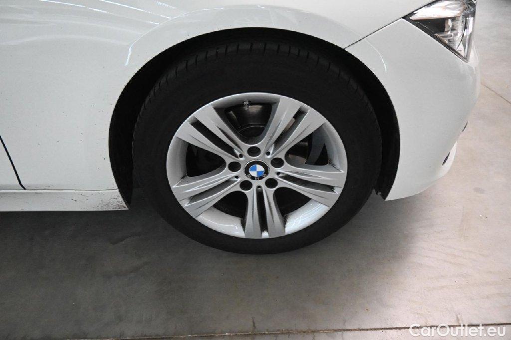 Bmw  Serie 3 Baureihe 3 Touring 320i xDrive Sport Line 2.0 135KW AT8 E6dT #62