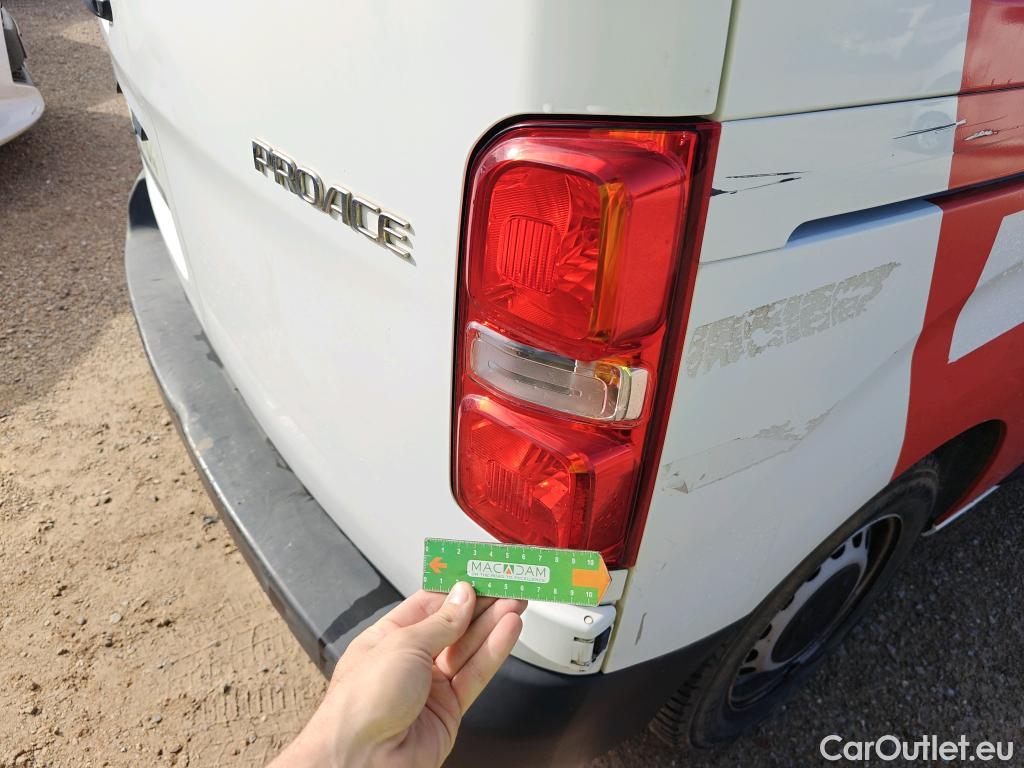  Toyota  Proace TOYOTA  / 2016 / 4P / furgón FU. MEDIO (L1) 2.0D 90kW COMFORT CARGA + #55