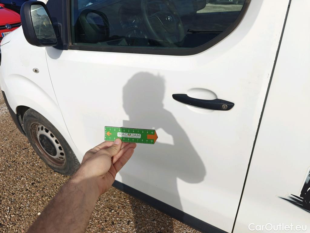  Toyota  Proace TOYOTA  / 2016 / 4P / furgón FU. MEDIO (L1) 2.0D 90kW COMFORT CARGA + #14