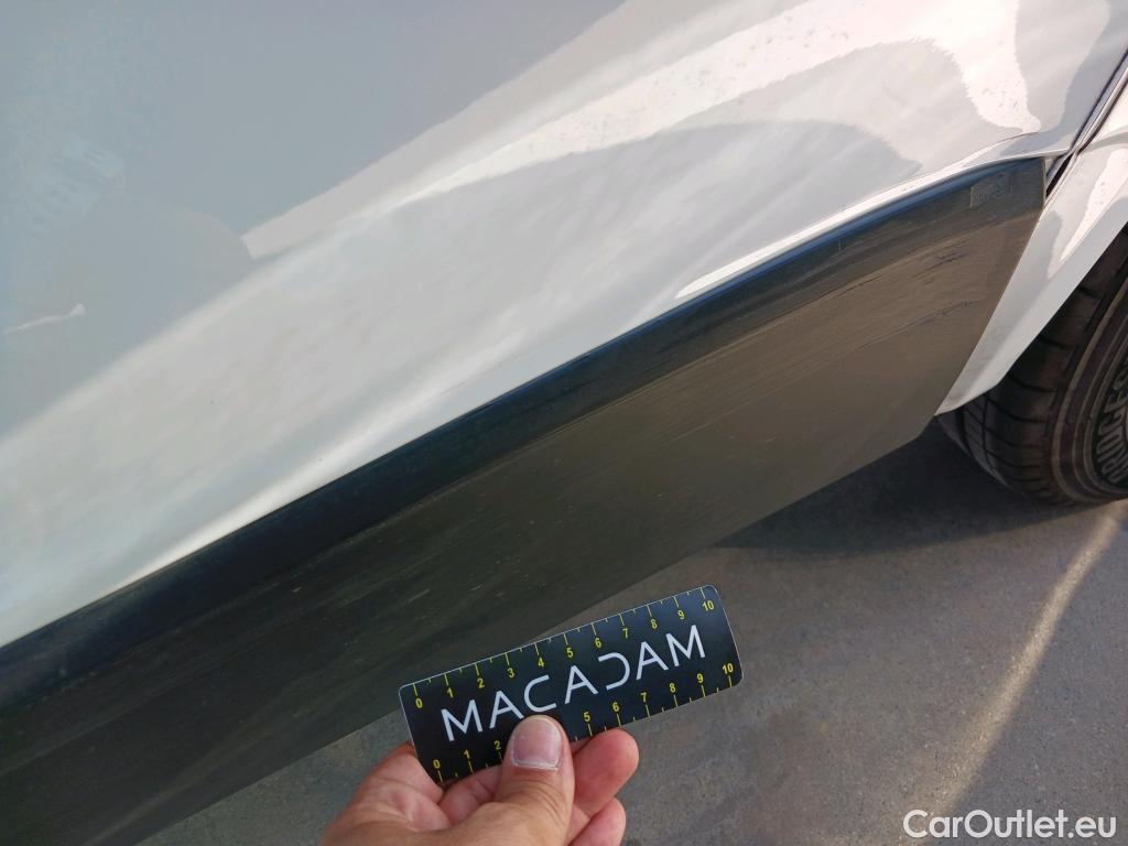 Renault  Trafic RENAULT  / 2021 / 4P / furgón Furgón L1H1 Blue dCi 96 Kw (130 CV) (AC) #27