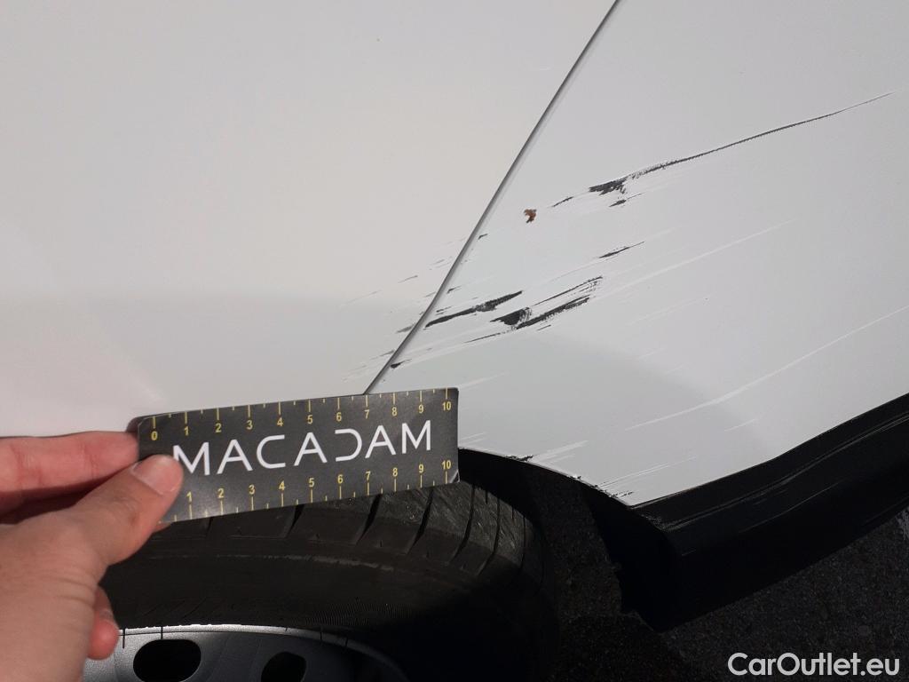 Renault  Trafic RENAULT  / 2021 / 4P / furgón Furgón L1H1 Blue dCi 96 Kw (130 CV) (AC) #12