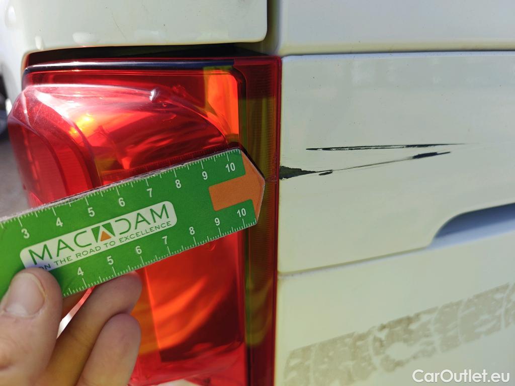  Toyota  Proace TOYOTA  / 2016 / 4P / furgón FU. MEDIO (L1) 2.0D 90kW COMFORT CARGA + #57