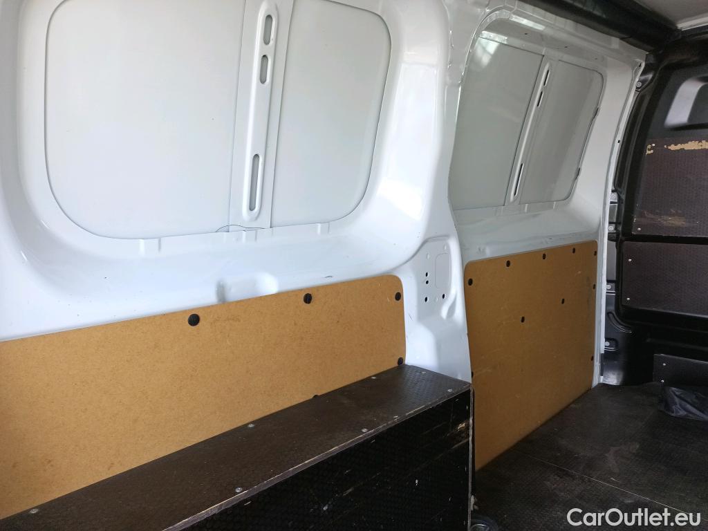 Toyota  Proace TOYOTA  / 2016 / 4P / furgón 1.6D 115CV COMFORT 1PL 2PT L1 #5