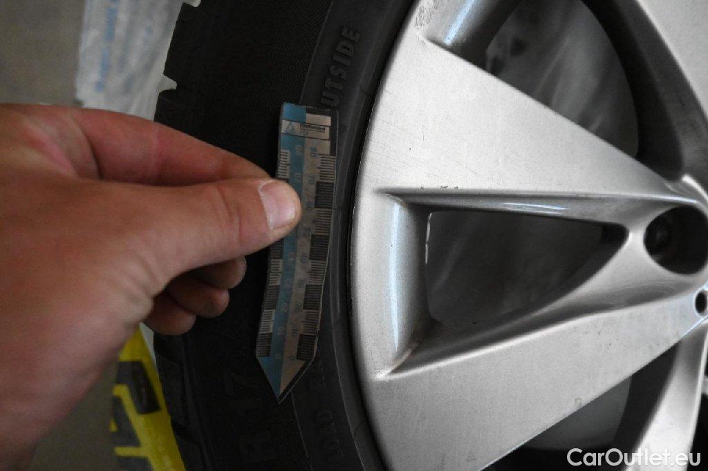 Bmw  Serie 3 Baureihe 3 Touring 320i xDrive Sport Line 2.0 135KW AT8 E6dT #57