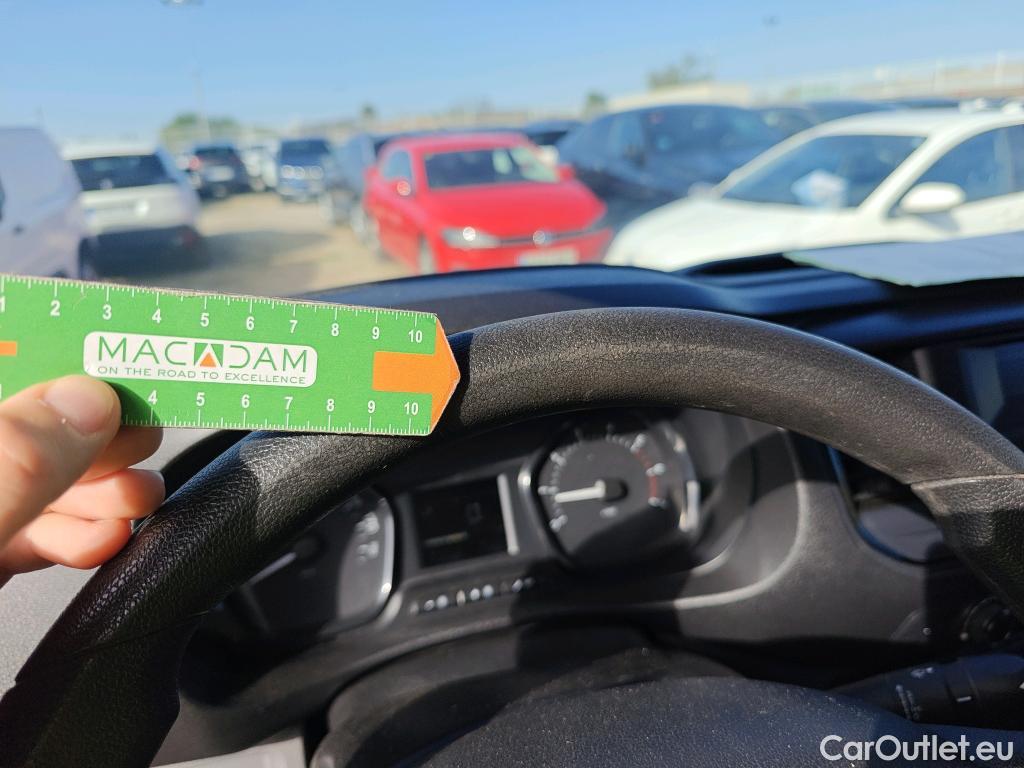  Toyota  Proace TOYOTA  / 2016 / 4P / furgón FU. MEDIO (L1) 2.0D 90kW COMFORT CARGA + #54