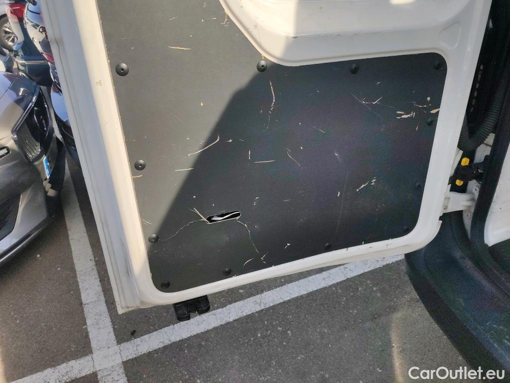  Volkswagen  Caddy VOLKSWAGEN  / 2020 / 4P / furgón derivado de turismo Cargo 2.0 TDI 55kW (75CV) #29