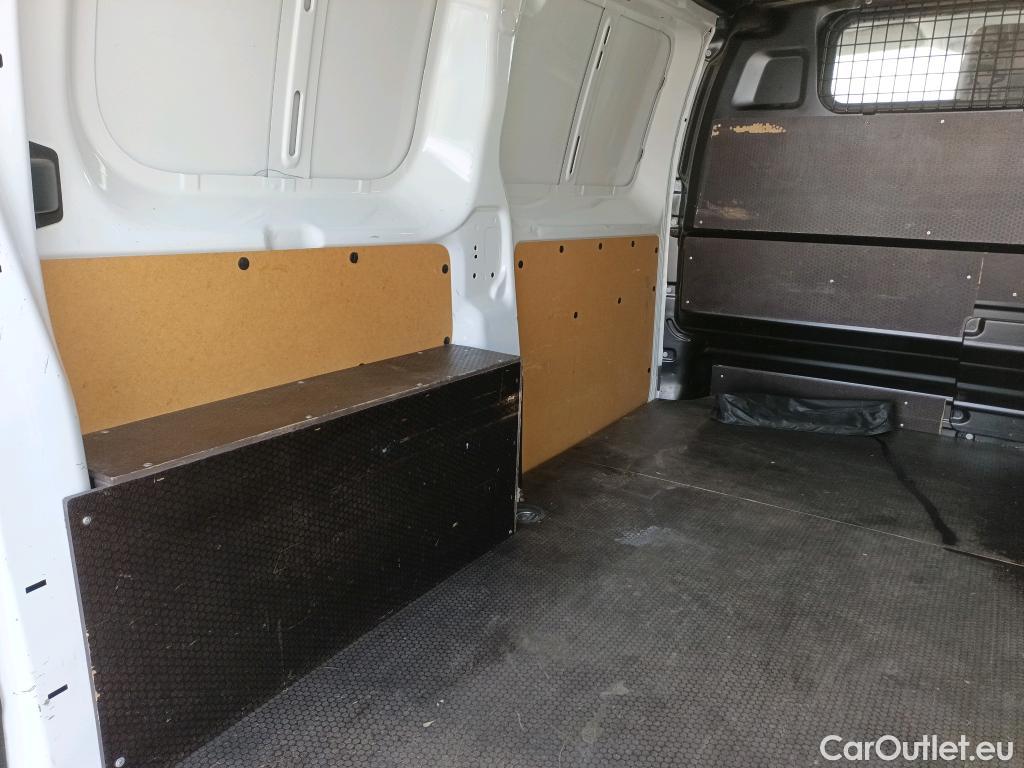 Toyota  Proace TOYOTA  / 2016 / 4P / furgón 1.6D 115CV COMFORT 1PL 2PT L1 #24