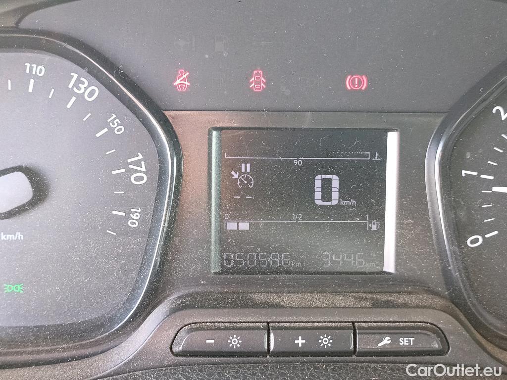 Toyota  Proace TOYOTA  / 2016 / 4P / furgón 1.6D 115CV COMFORT 1PL 2PT L1 #5