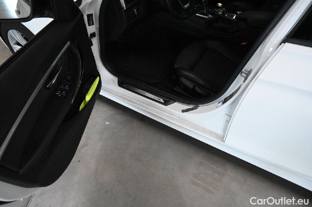 Bmw  Serie 3 Baureihe 3 Touring 320i xDrive Sport Line 2.0 135KW AT8 E6dT #21