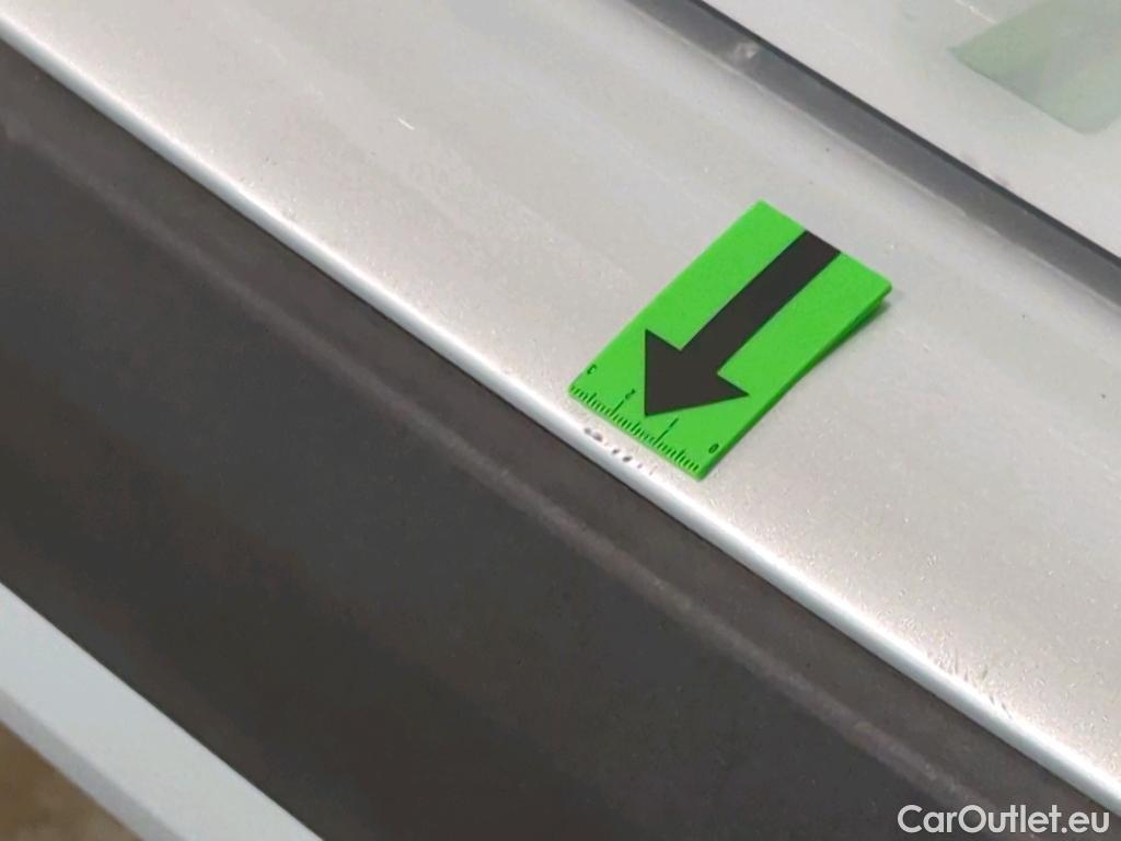 Mercedes  GLA  -Klasse  250 e (247.786) 1.3 160KW AT8 E6d #32