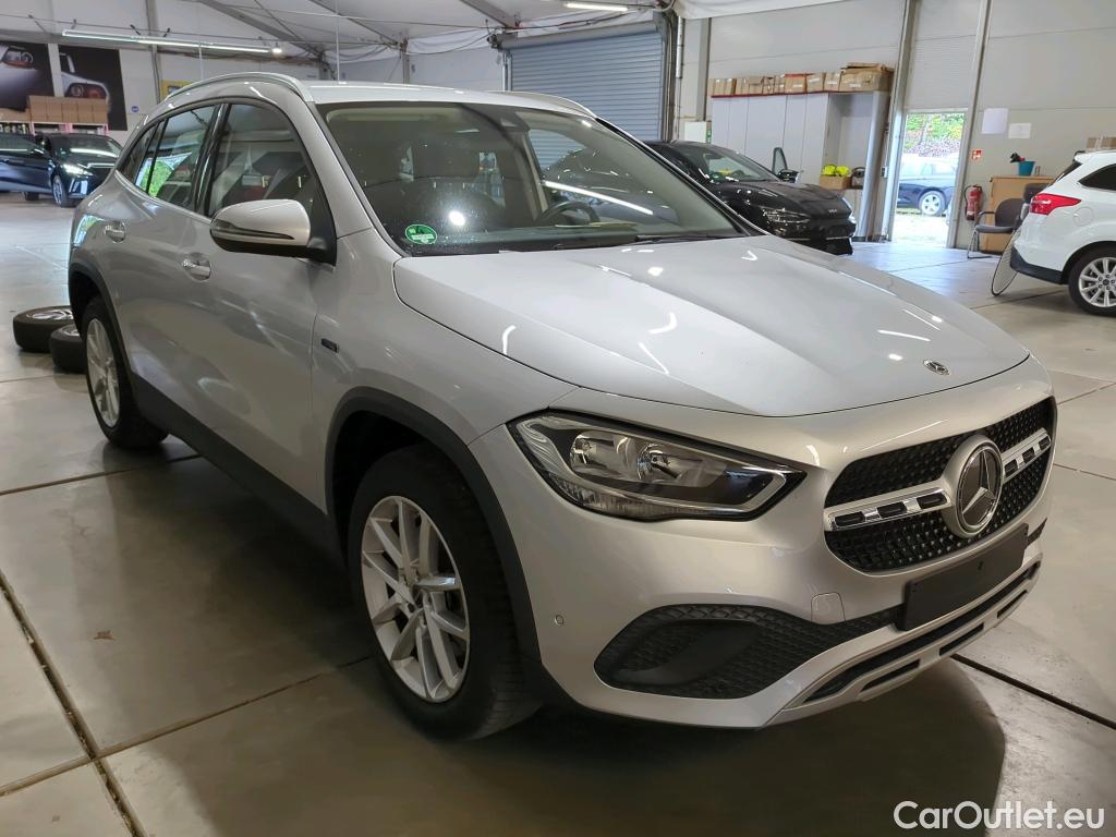 Mercedes  GLA  -Klasse  250 e (247.786) 1.3 160KW AT8 E6d #7