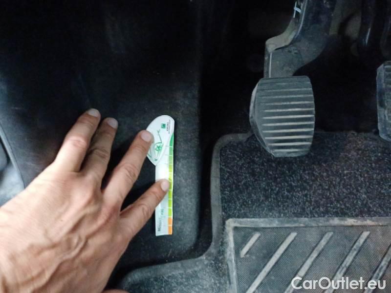 Citroen  C3 CITROEN  / 2016 / 5P / BERLINA BLUEHDI 75 BUSINESS COMBI #70