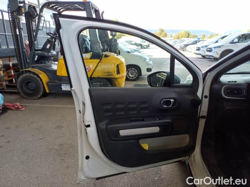 Citroen  C3 CITROEN  / 2020 / 5P / BERLINA BLUEHDI 100 SeS BUSINESS COMBI #101