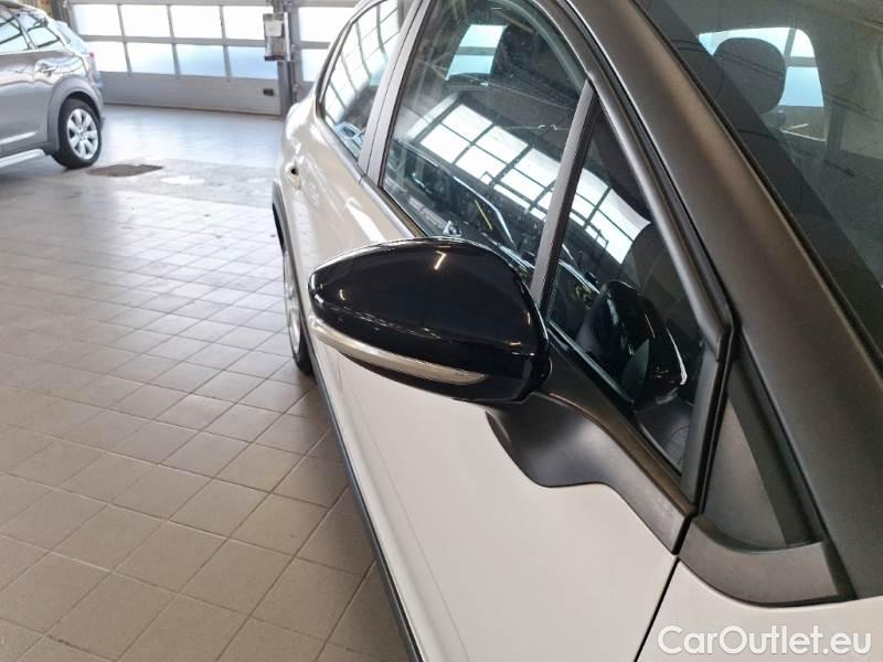 Citroen  C3 CITROEN  / 2016 / 5P / BERLINA BLUEHDI 100 SeS BUSINESS COMBI #101