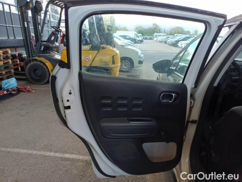 Citroen  C3 CITROEN  / 2020 / 5P / BERLINA BLUEHDI 100 SeS BUSINESS COMBI #133