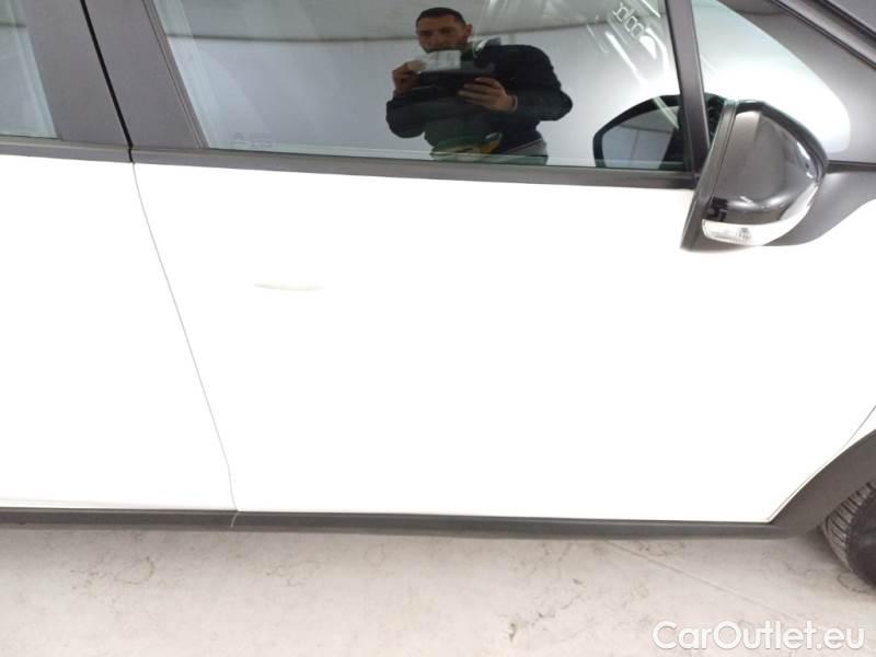 Citroen  C3 CITROEN  / 2020 / 5P / BERLINA BLUEHDI 100 SeS FEEL VAN #36