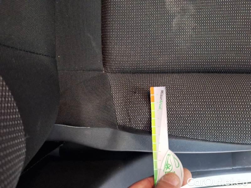 Citroen  C3 CITROEN  / 2016 / 5P / BERLINA BLUEHDI 100 SeS BUSINESS COMBI #125