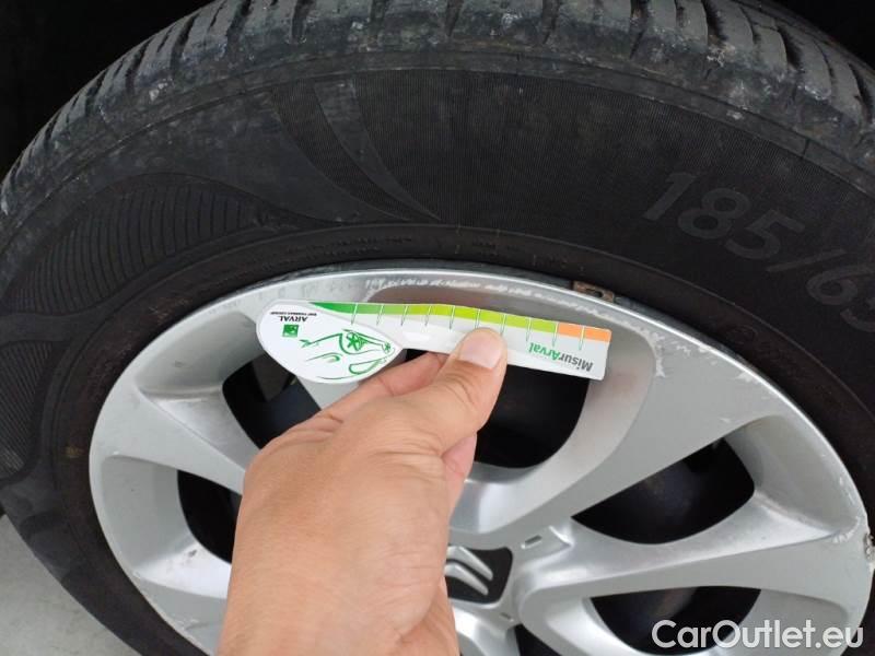 Citroen  C3 CITROEN  / 2020 / 5P / BERLINA BLUEHDI 100 SeS FEEL VAN #65