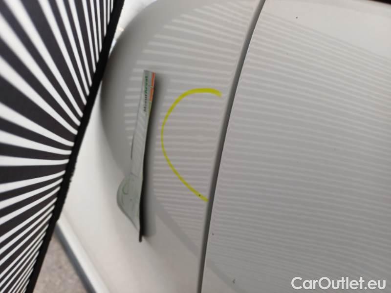 Citroen  C3 CITROEN  / 2020 / 5P / BERLINA BLUEHDI 100 SeS BUSINESS COMBI #54