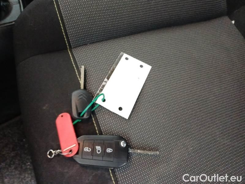 Citroen  C3 CITROEN  / 2016 / 5P / BERLINA BLUEHDI 75 BUSINESS COMBI #74