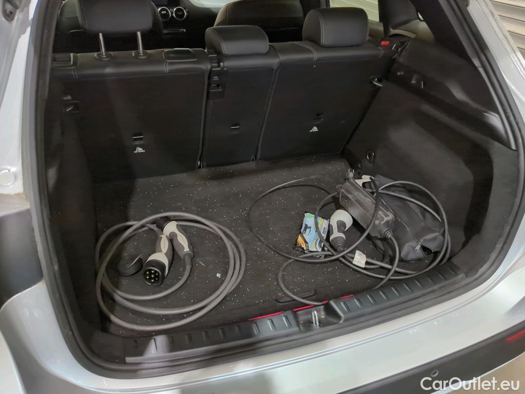 Mercedes  GLA  -Klasse  250 e (247.786) 1.3 160KW AT8 E6d #11