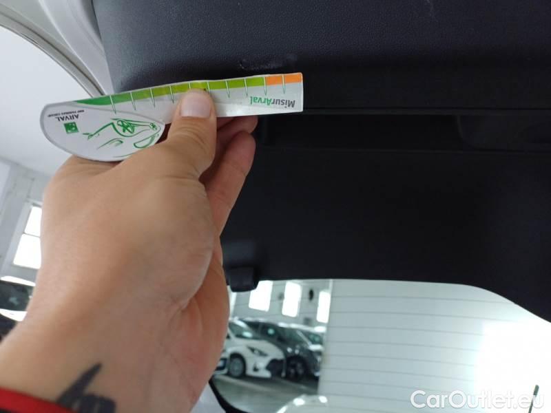 Citroen  C3 CITROEN  / 2016 / 5P / BERLINA BLUEHDI 75 BUSINESS COMBI #65