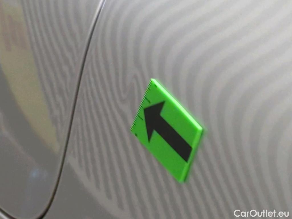 Mercedes  GLA  -Klasse  250 e (247.786) 1.3 160KW AT8 E6d #41