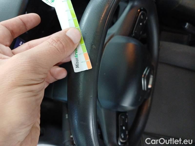 Citroen  C3 CITROEN  / 2020 / 5P / BERLINA BLUEHDI 100 SeS FEEL VAN #81